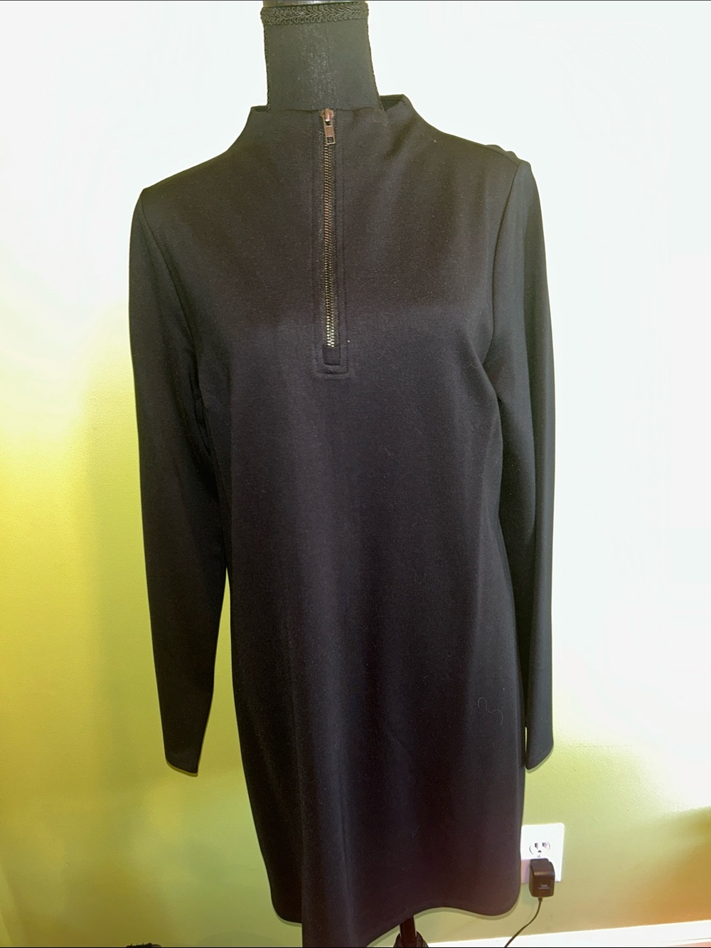 Venus Black Long Sleeve Zip Front Stretch Shift Dress